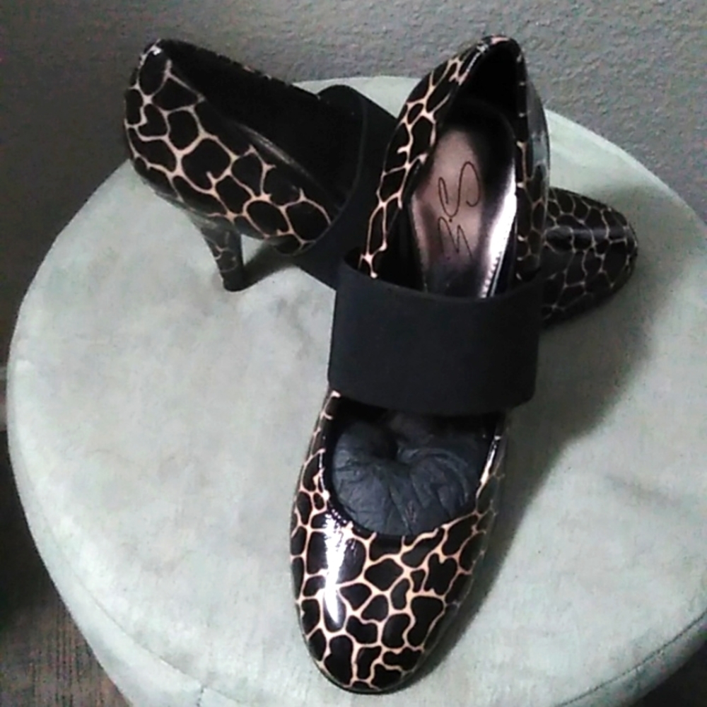 Black/Ivory Giraffe Heels
